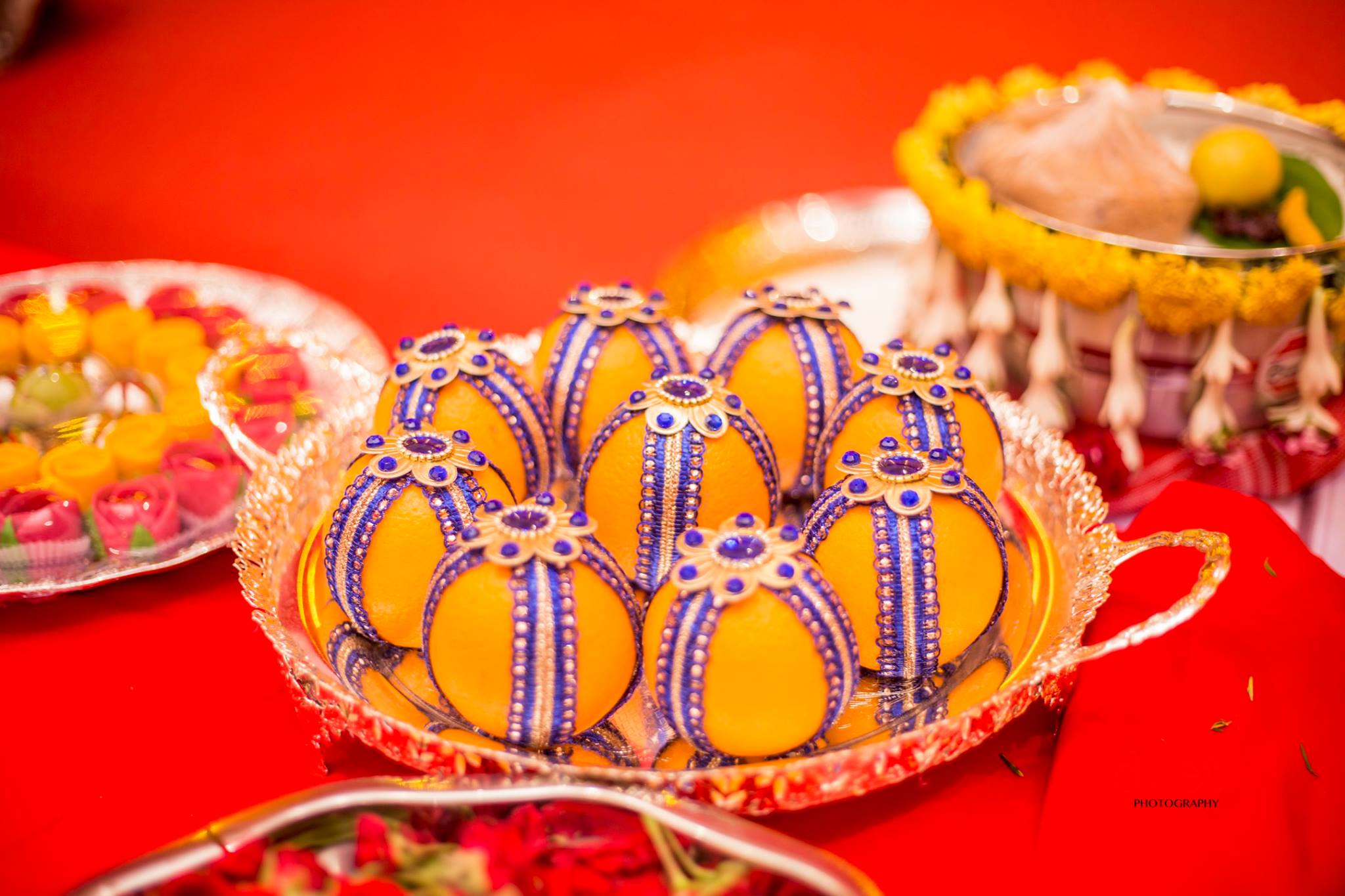 Blue Lays covered Oranges-Plate Decoration