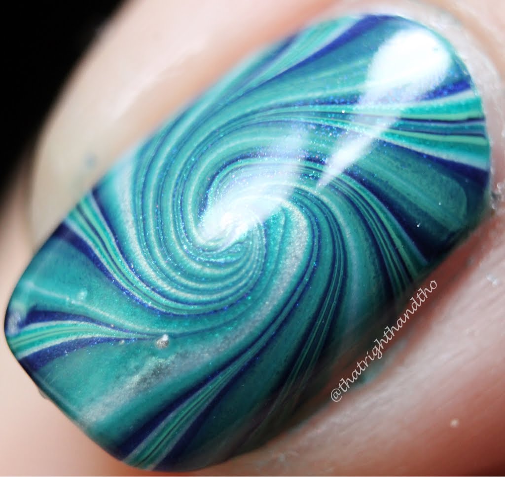 Swirl Watermarble Nails